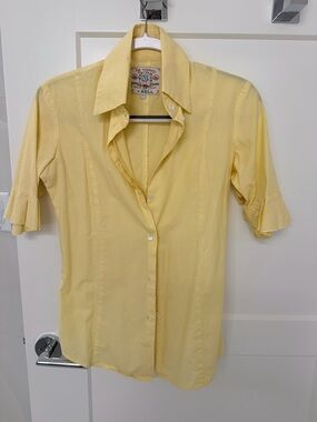Bell Yellow Short-Sleeve Button-Up Shirt
